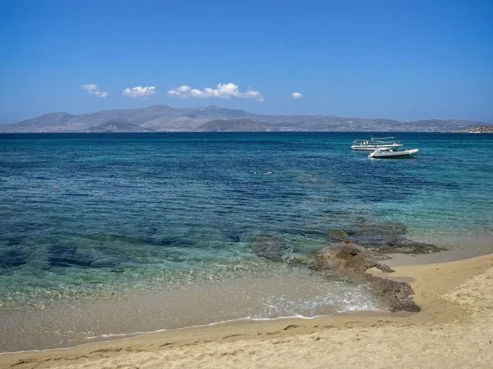 Paros or Naxos: Which Island to Choose?