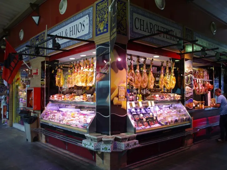 What to Eat in Seville: 16 Foods to Try in Seville