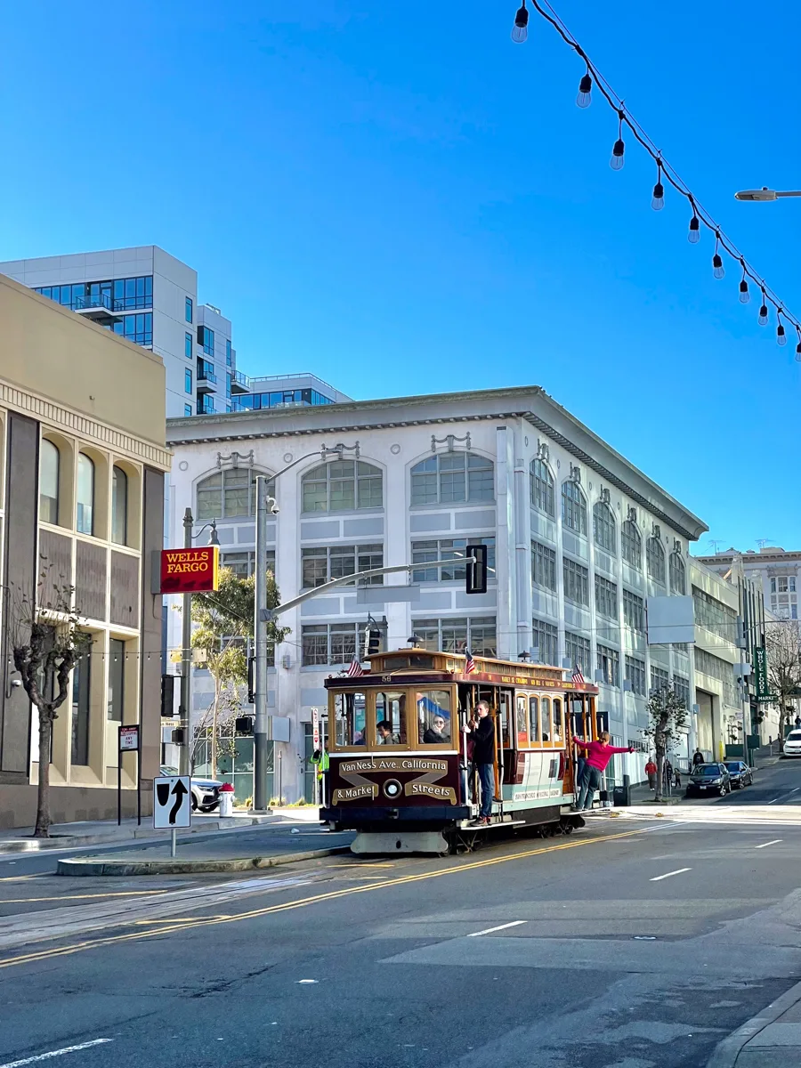 trolley bus along the streets of san francisco in winter.